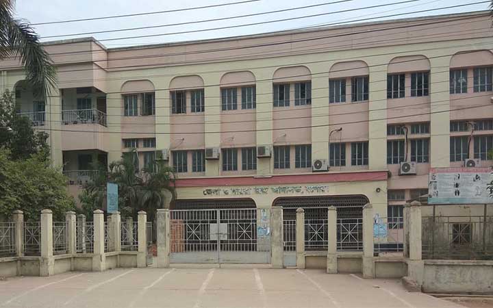 প্রতারণা ও জালিয়াতির অভিযোগে বেসিক ব্যাংক তিন  কর্মকর্তাসহ ৫ জনের বিরুদ্ধে যশোর আদালতে মামলা